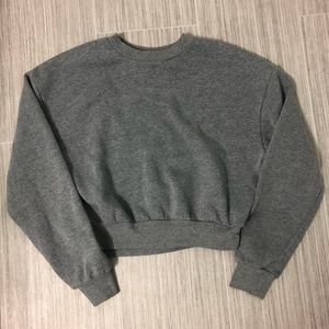 Wild Fable Cropped Crewneck 
Size: small
